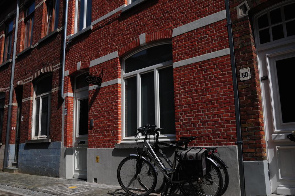 B&B Val Des Roses Brygge Exteriör bild
